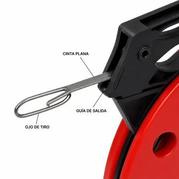Detalle de la cinta plana, guía de salida y ojo de tiro — Guía Pasacables de Acero Plano 1.5 × 3 mm, 15 m — KG-PI-FT-S15